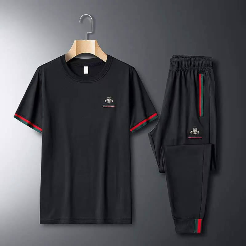 Plus Size Herren Trainingsanzüge Designer Sommer Biene Anzüge T-Shirt Set Hemden Shorts Sets Mann Luxus Outfits Sportbekleidung M-5XL