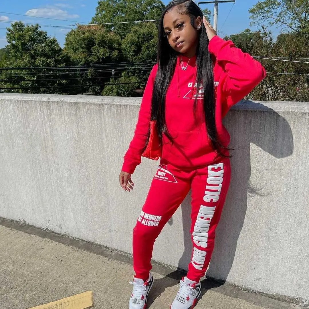 Kvinnors tvådelade byxor 2023 Kvinnor Set Two Piece Clothing Fahion Female Sweater Letter Print Långärmad toppbyxor Set Casual 2 Piece Set Streetwear P230515