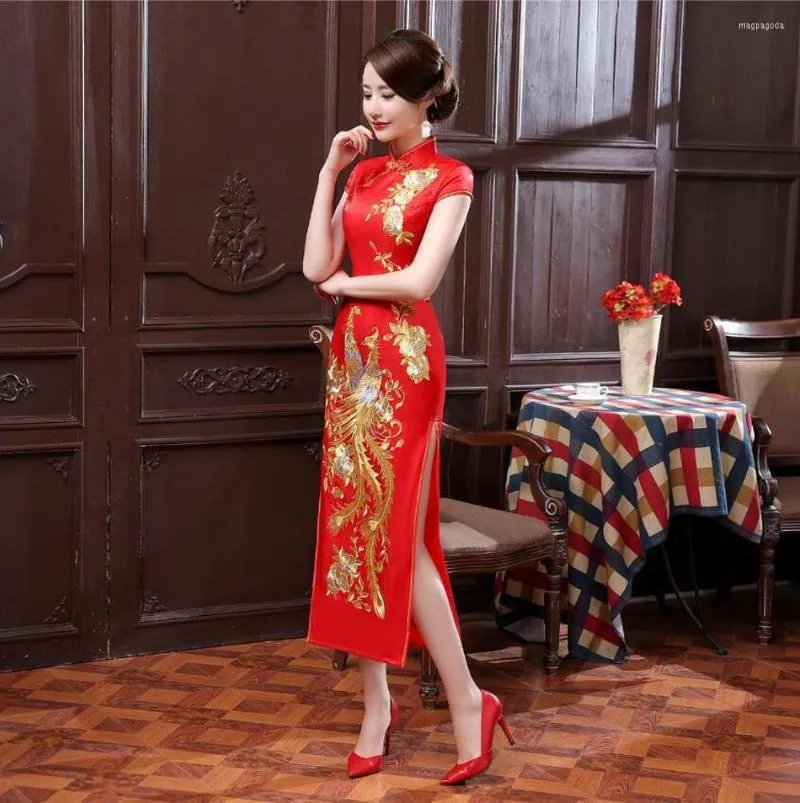 Etnische kleding retro borduurwerk dames bruiloft banket temperament cheongsam jurk Chinese stijl klassieke stand kraag elegant qipao