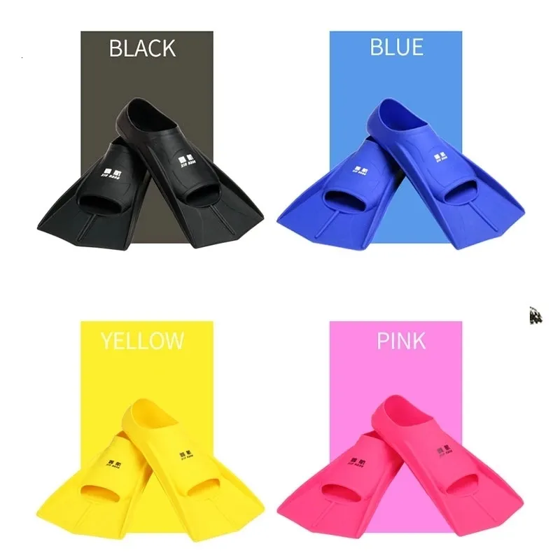 Pinne Guanti Uomo Donna Bambini Soft Elastic Silicone Short Scuba Pinne Antiscivolo Immersioni Snorkeling Scarpe da nuoto Outdoor Beach Swimming Tool 230515