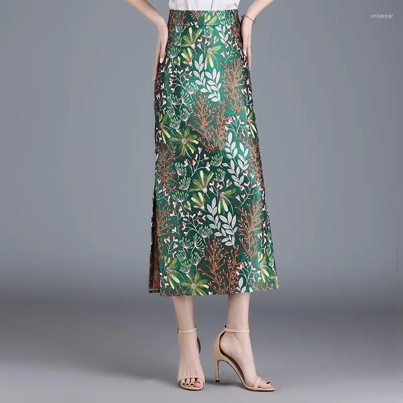 Skirts ZUZK Women Elegant Fashion Embroider Slit Bodycon Skirt Female High Waist Qipao Style Chic Slim Long Pencil M 4XL