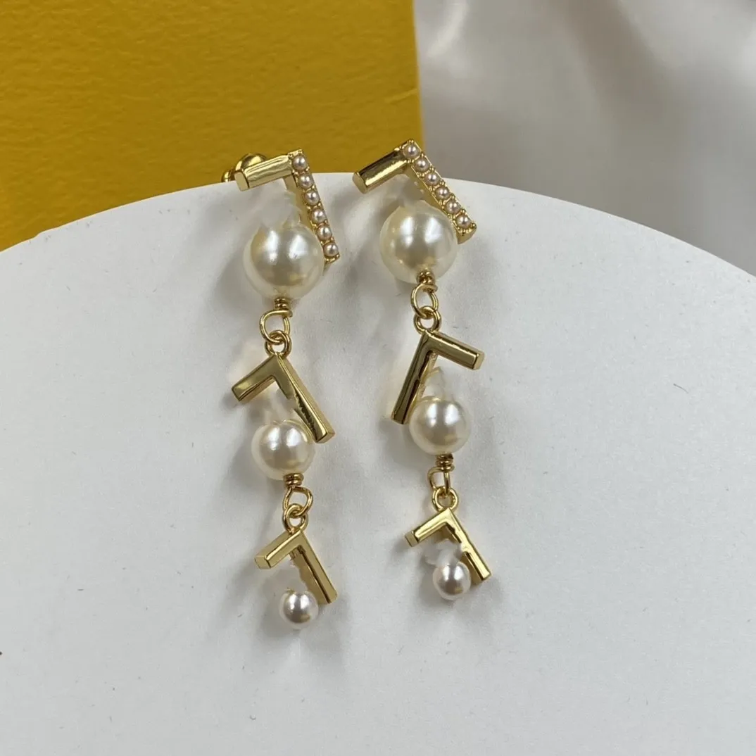 Brincos pendentes de pérolas de diamante dourado para mulheres designer de luxo de luxo brincos de cristal Brincos de diamante de diamante