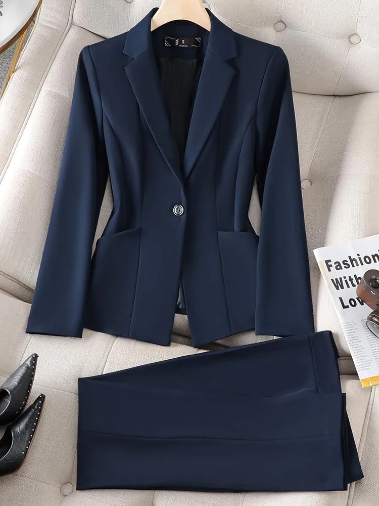 Tailleur blu scuro outlet