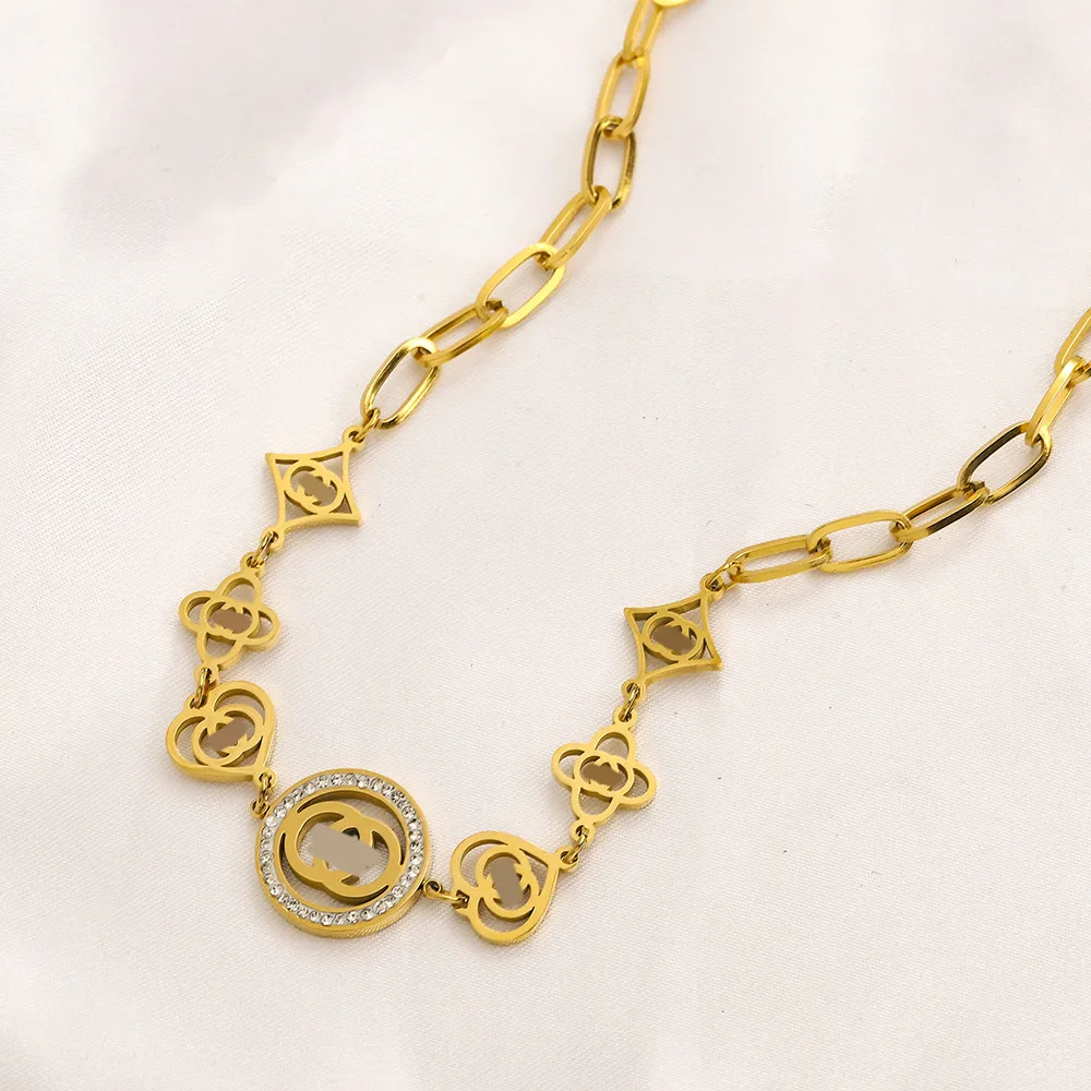 Designer Plated Necklace for Women Brand Letter Classic Gold Pendant Chain Halsband smycken Tillbehör Högkvalitativ bleknar aldrig 13Style