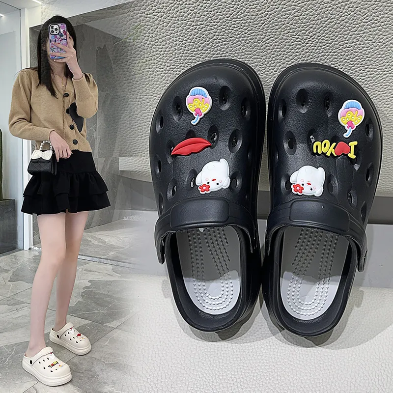 Sandały Śliczne kapcie kreskówki Baotou dwa noszenia gówna uczucie dziury buty żeńskie letnie wypoczynek grube podeszwa sandały przeciw poślizgowi HA6332-5-04