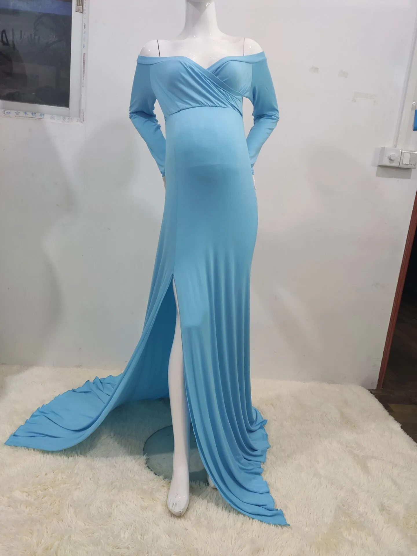 chinese dress ladies Mermaid Long Sleeves V-neck Maternity Photoshoot Dress – Glamix Maternity main image 1