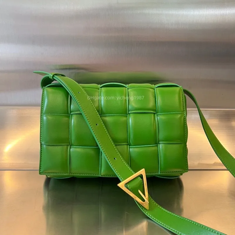 Bottega veneta cassette bag dhgate clearance