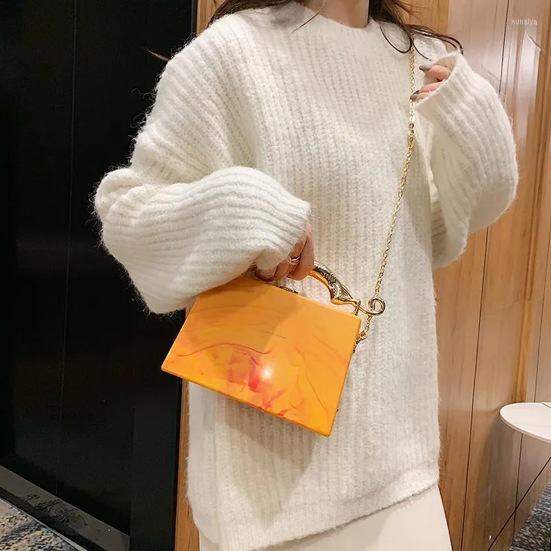 Unusual shoulder bags 2025
