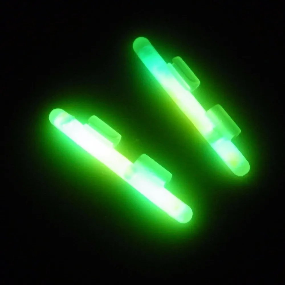 Clip On Fishing Glow Stick XL/M/L Sizes 3.3 3.,7mm Fluorescent Light Stick  With Dry Type Luminous Wand Tubes Snap On Fishing Rod Light Top From  Lian09, $19.71