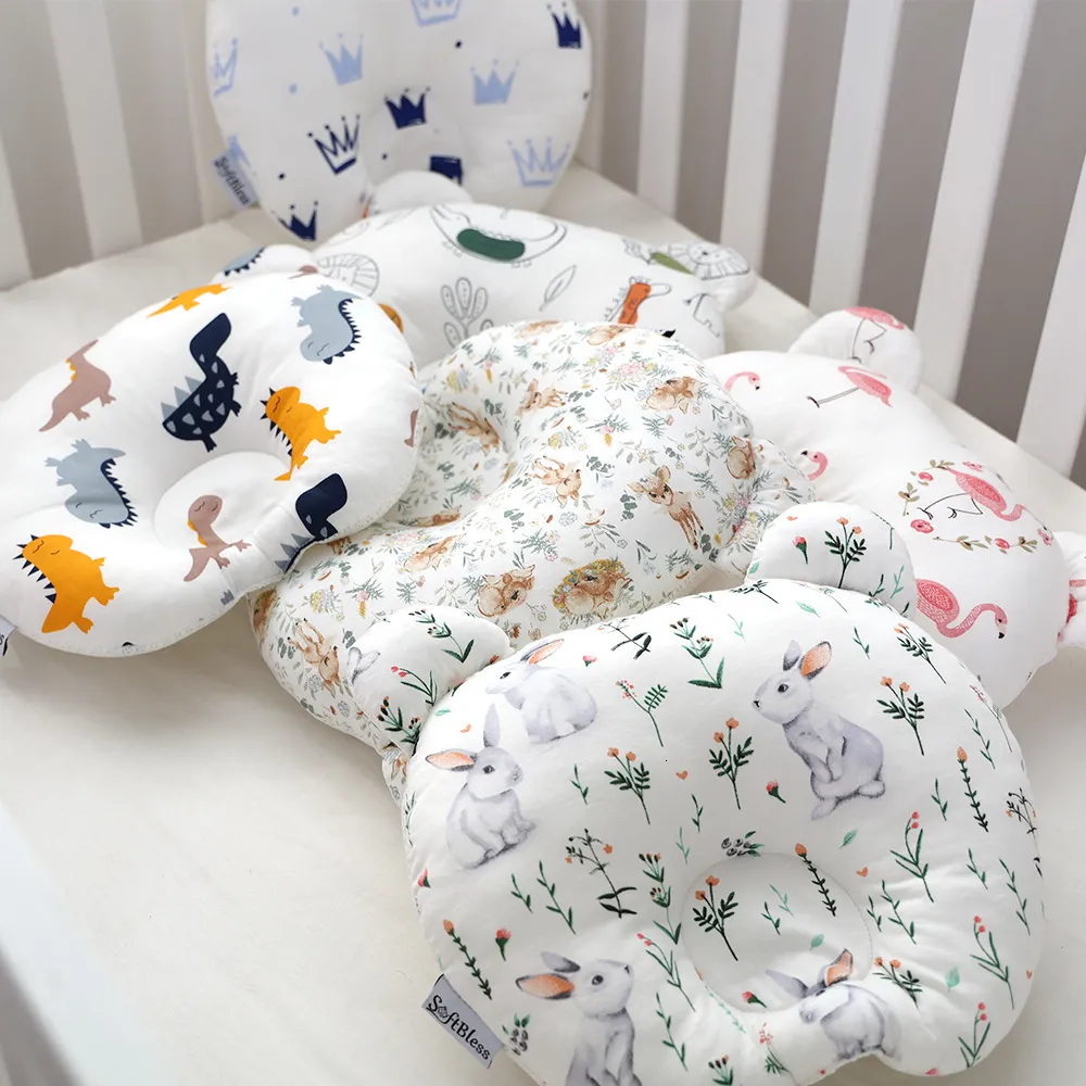 Kuddar Baby Stereotyped Pillow Born Head Protector Anti-förspänning Korrigering Sovkuddar Spädbarn Nackskydd Kudde 0-12 Månad 230516