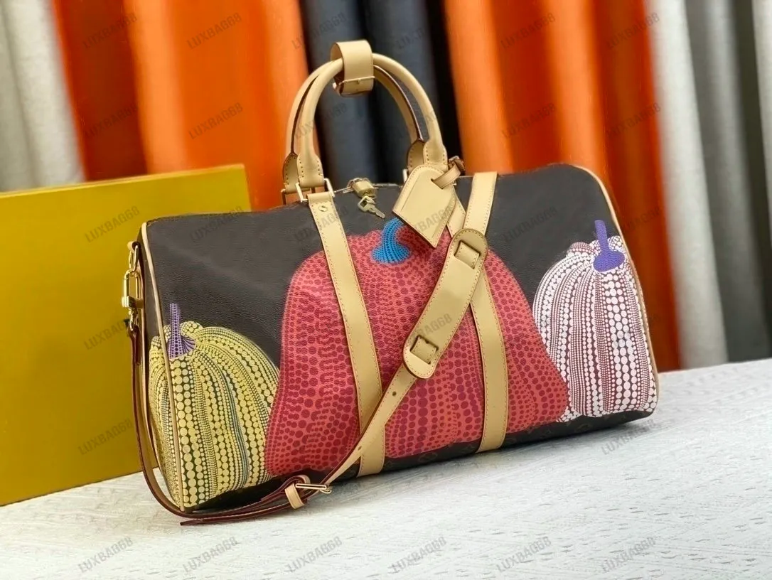 バッグ LV Boston bag Mens Designer Bags Stylish Travel Duffel, Large Capacity