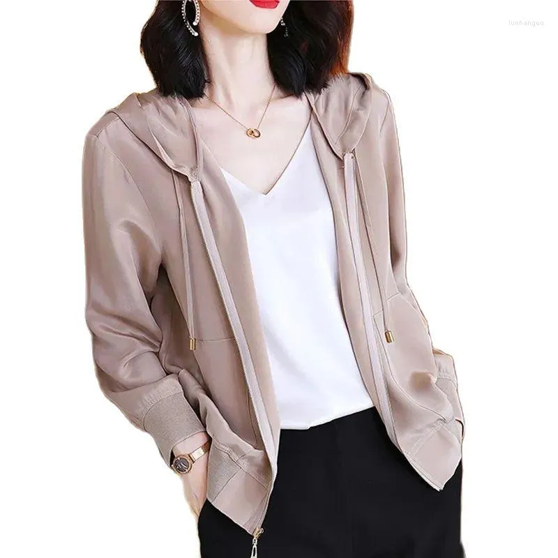 Kvinnorjackor Spring Summer Women Jacket 2023 Fashion Middle Aged Short Female Coat Pocket Hooded Korean Ladies Outerwear Tops E620