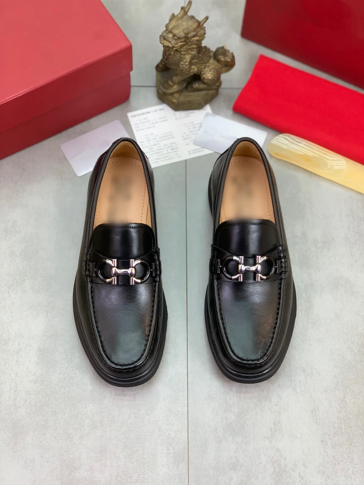 Dhgate ferragamo shoes best sale