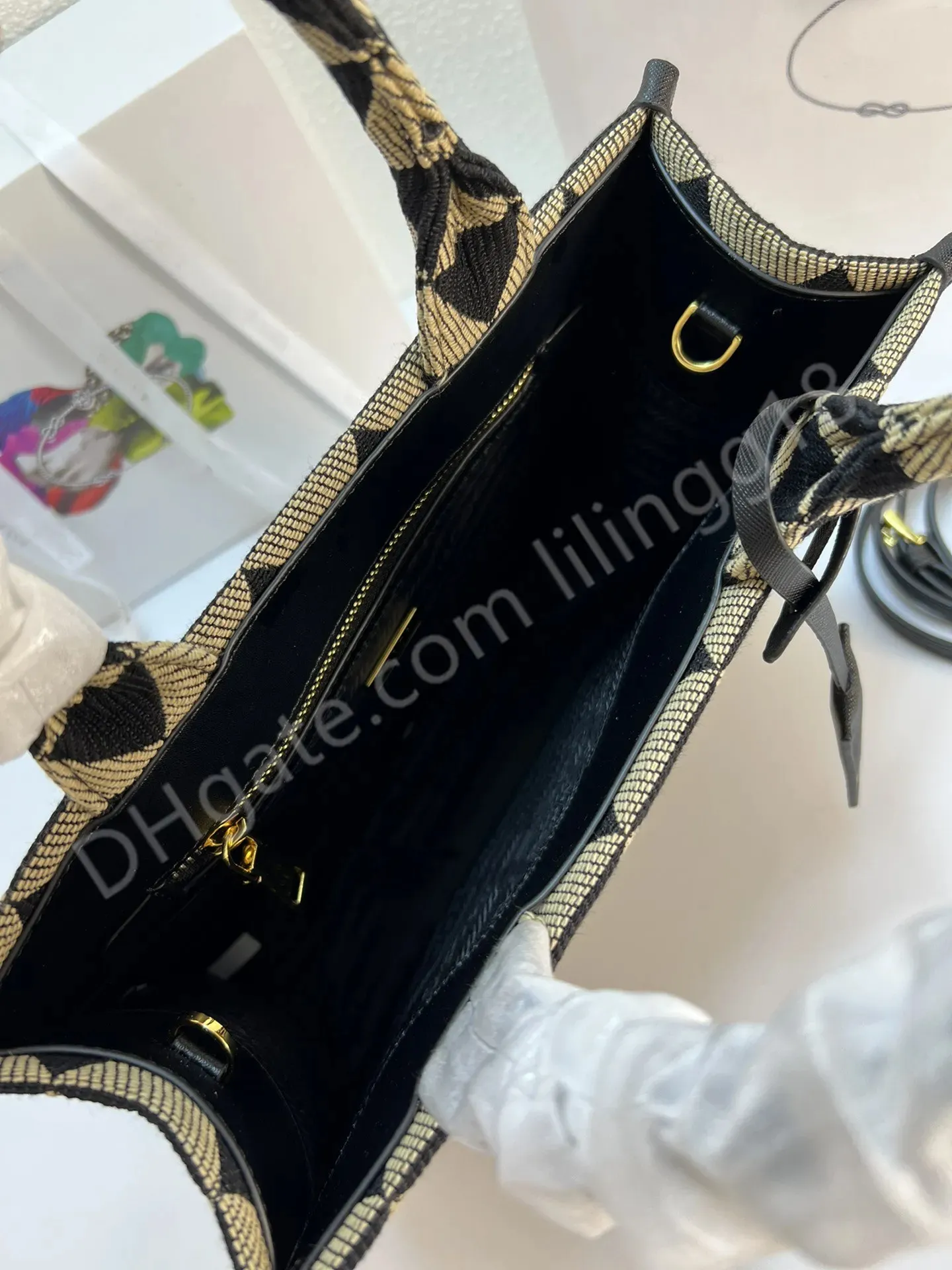 5A Luxury Designer Totes Shopping Bags Beach Bags Large Capacity Ladies shoulder bags Fashion Plaid handbags Cross body purses Can214u