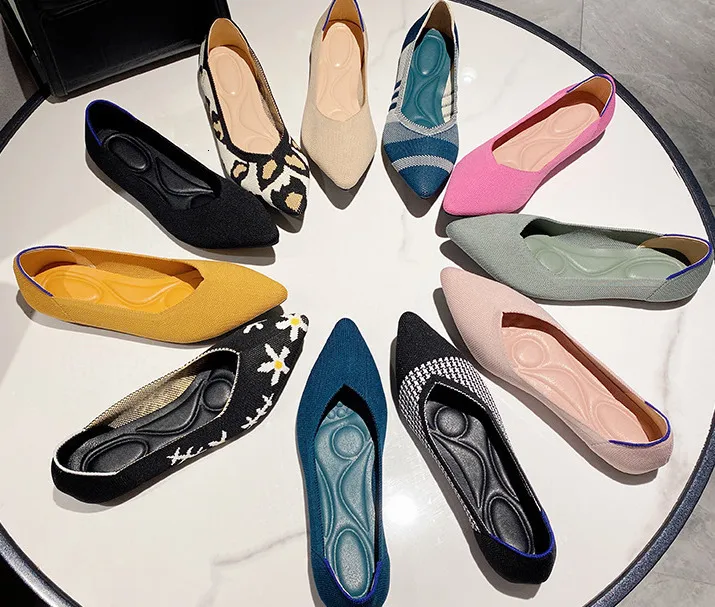Klänningskor damer sträcker solid blandad färg stickade skor andas bekväma arbetsskor mode damer platt lättkörande loafers 230515