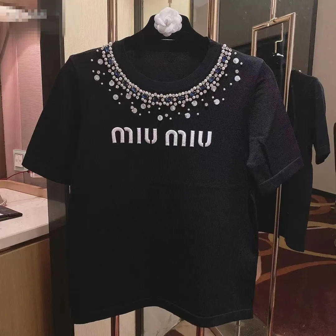 Miui Mui Shirt 2024 Early Spring Designer Womens Shirt Miu New Rhinestone Letter LOGO Decoration Pure Cotton Short Sleeve Crew Neck T-shirt Women 6644 Mui Mui 655