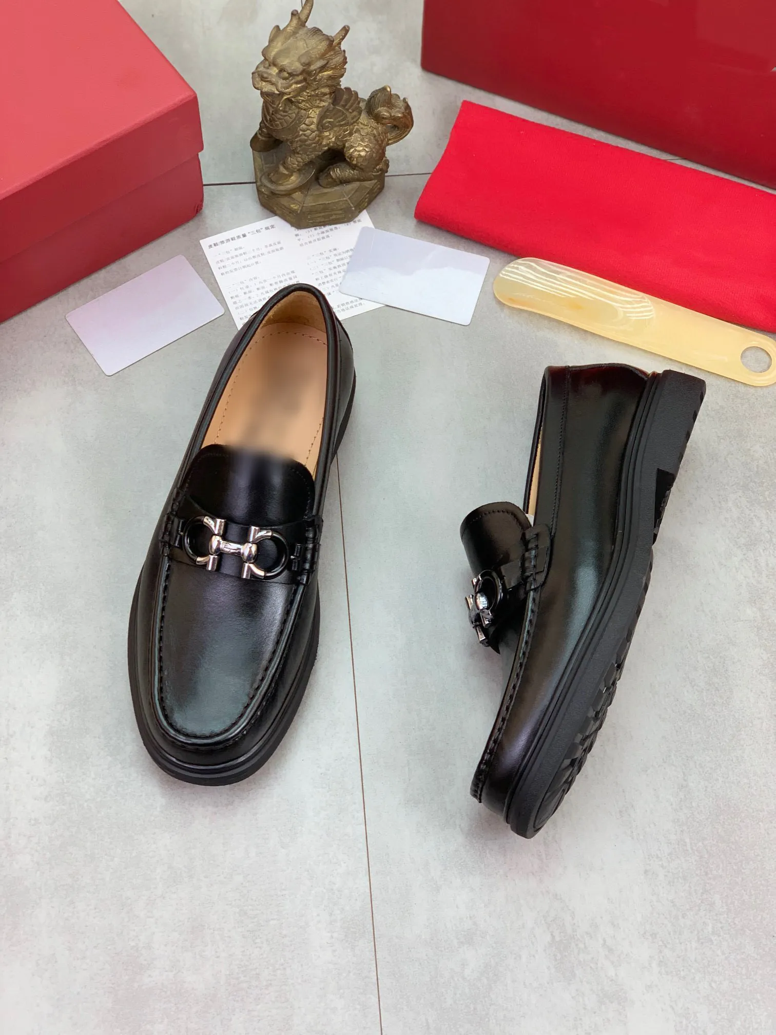 mens black dress shoes with silver buckle Men's Vintage Buckled Leather Court Shoes  Traditional Scottish Dress   Top Notch Vintage