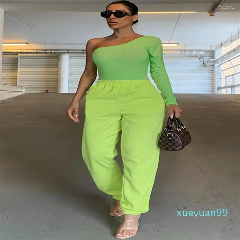 Fashionable capris shop
