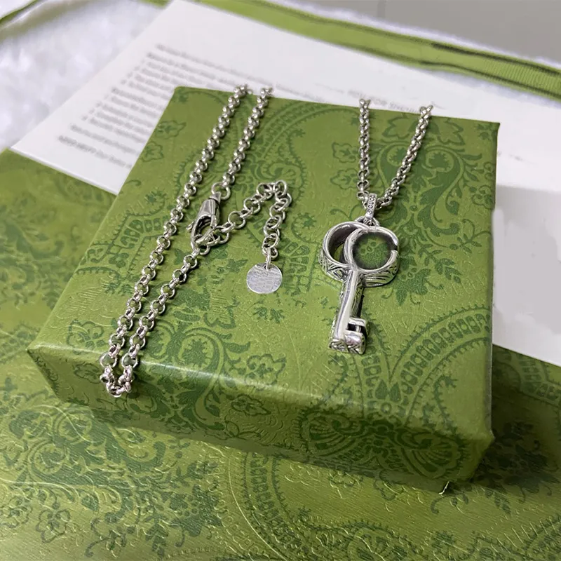 Collier Unisexe Noir - Pendentif Clé En Métal Argenté - Cuir Et Acier Inox - Neuf Avec Étiquettes