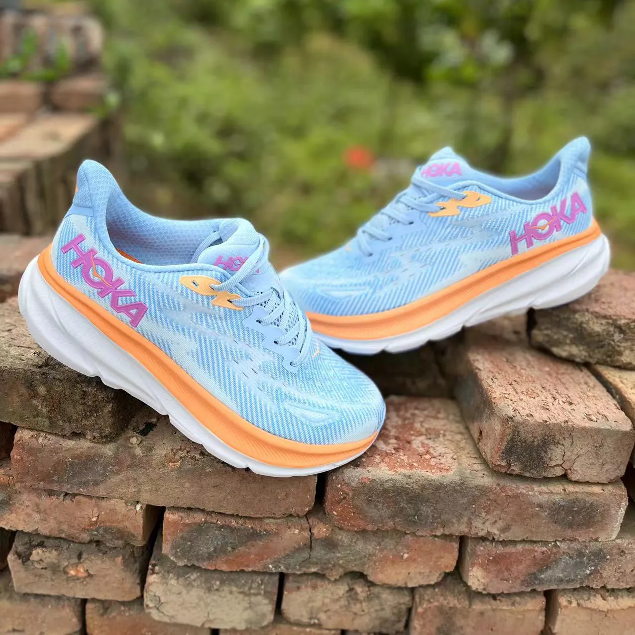 Hoka one one bondi 5 women's size 9 hot sale