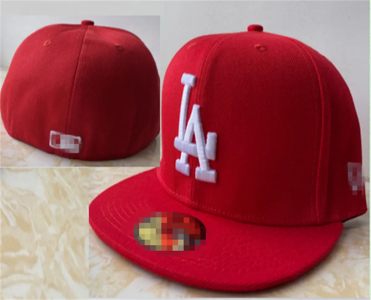 Projekt designerski Nowy klasyczny czapka baseballowa liter sportowy drużyna piłkarska piłka nożna koszykówka mody mody Flat Button Hat L17
