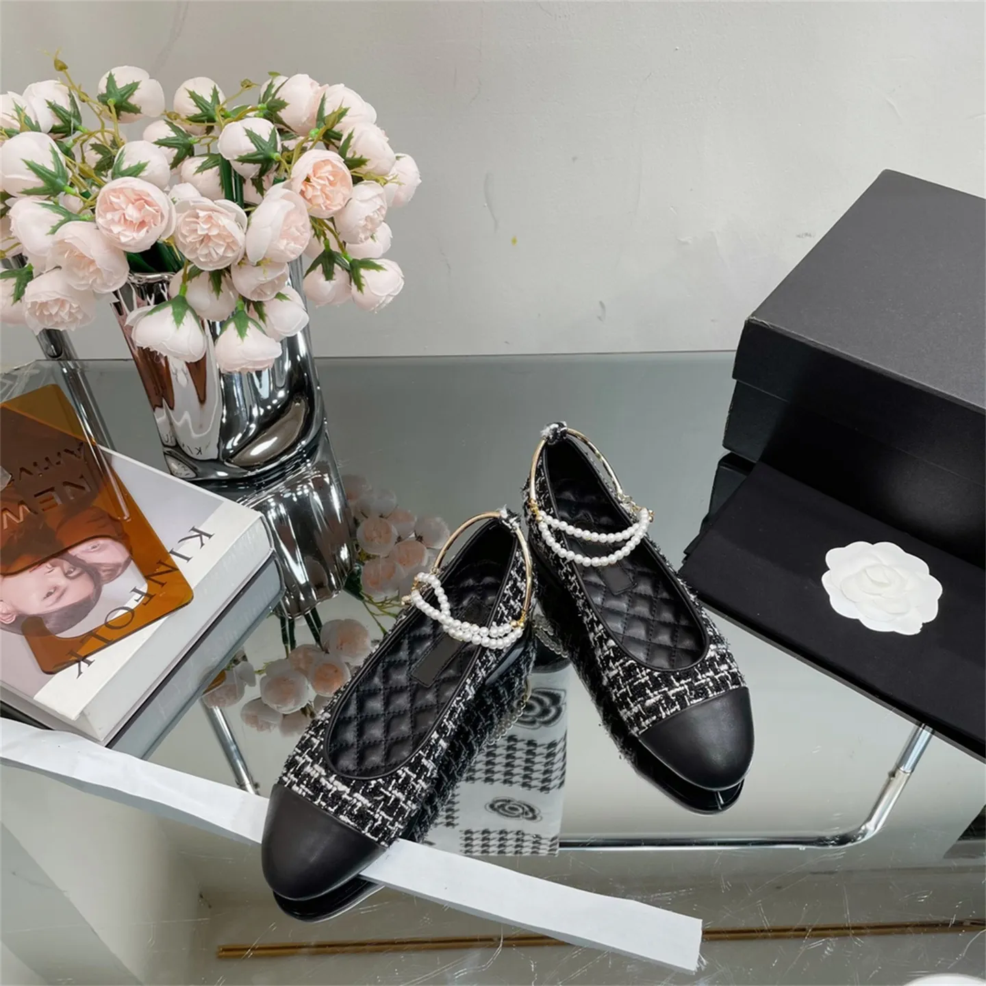 DHgate.com:Channel Shoes Luxury Designer Women Casual