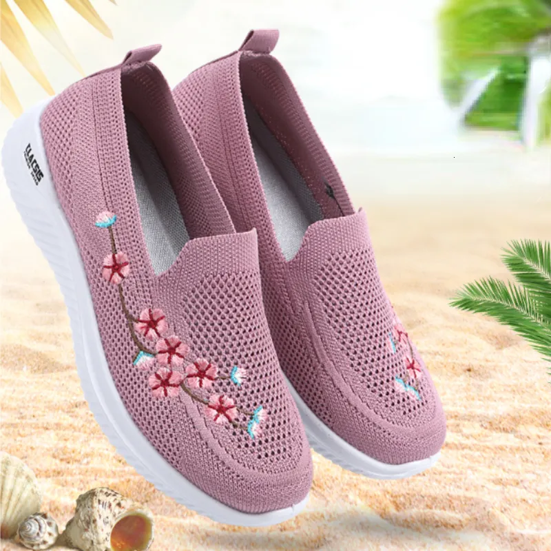 Chaussures habillées Sepatu Ibu Nyaman Motif Bunga Jaring Sneakers Wanita Modis Warna Solid Lembut Ringan untuk 230517