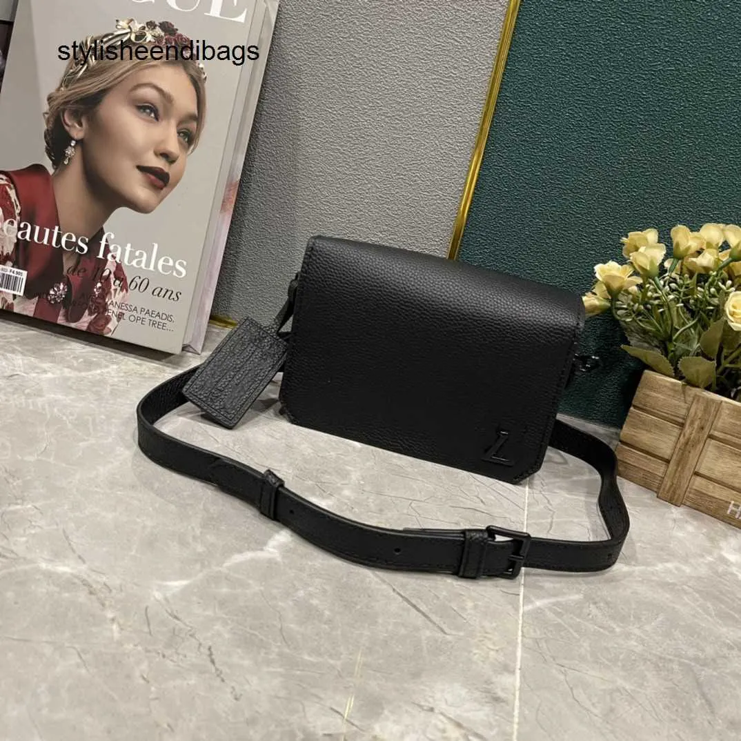 Envelope bag deals for men