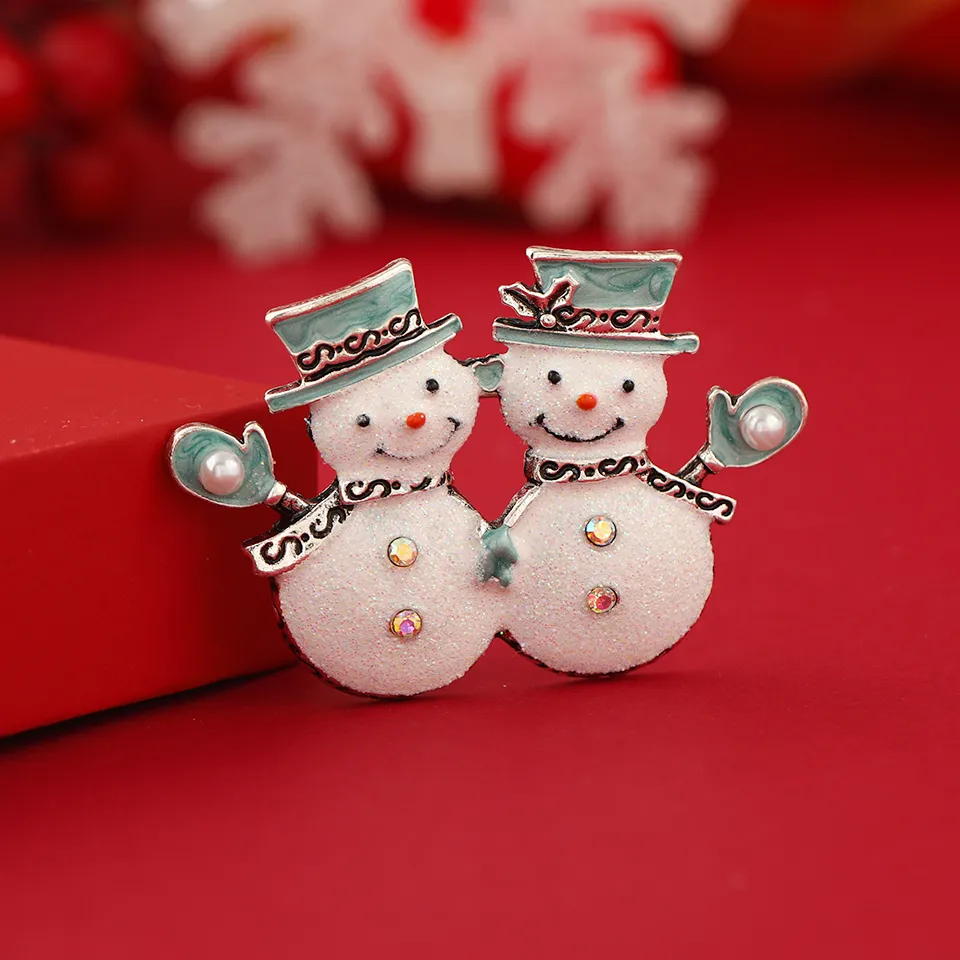 Morkopela Christmas schattige broche house sneeuwmensen broches voor vrouwen vriend kerstman claus email pins kerstcadeaus feest banket