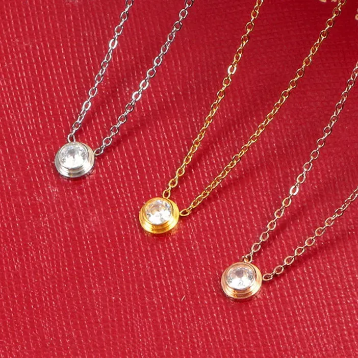 2023 Ny ankomst Singel Cz Diamond Pendant Rose Gold Silver Color Necklace For Women Vintage Collar Costume Jeweller Endast med väska