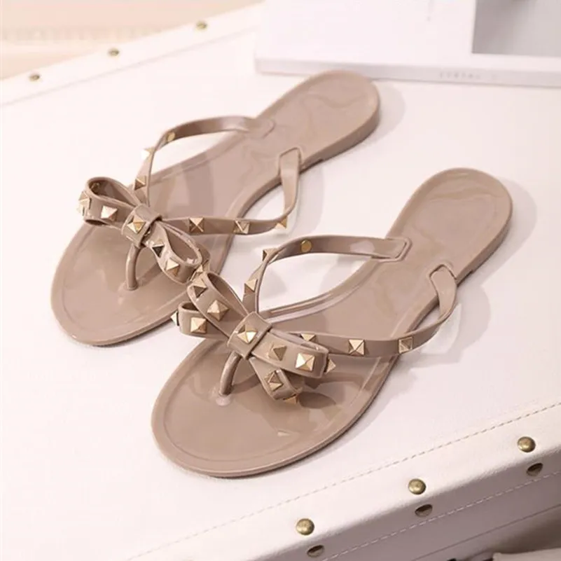 NEUE MARKE Designer Sandalen Damen Sommermode Strandschuhe Flip-Flops Gelee Lässige Sandalen Hausschuhe mit flachem Boden Strandschuhe