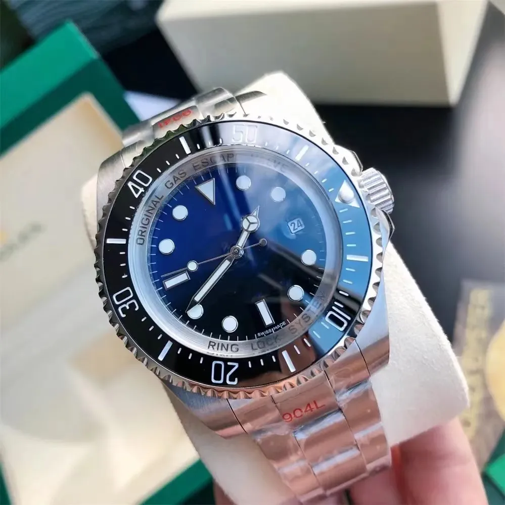 Luxury maschile da uomo Dweller Dweller D Blu Orologio da 44 mm in acciaio inossidabile Crystal Roting Bezel 2024
