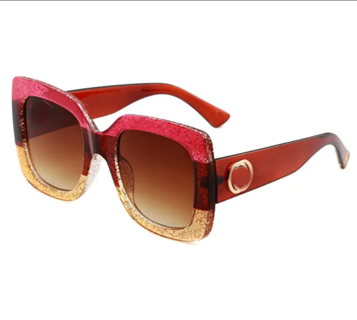 Nya högkvalitativa solglasögon för kvinnor Multicolor Solglasögon Kvinna Antireflektionstrålning Skydd Classic Retro Square Glasses Luxury Solglasögon