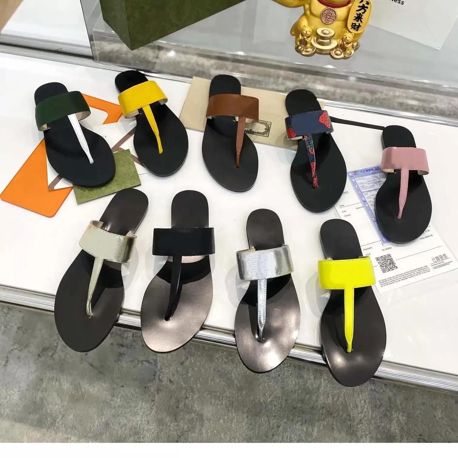 Designer Chaussures Femmes Pantoufle Hommes Slide Gear Bas Tongs Summer Beach Douche Extérieure Sandale Double G Noir Plat Pantoufles À Bout Ouvert Couple Chaussure Décontractée