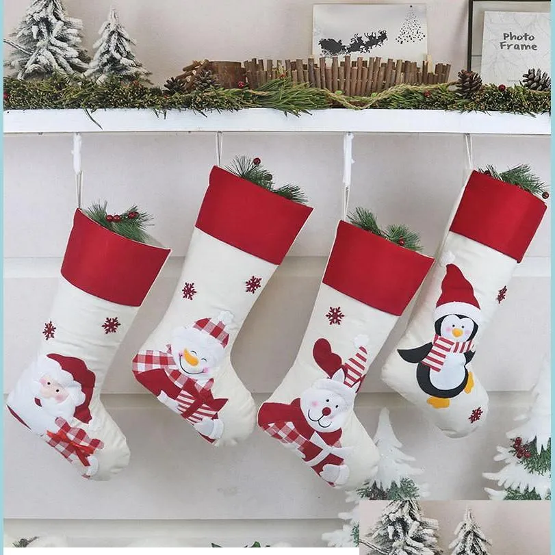 Juldekorationer Stocking Candy Bag Creative Santa Claus Påsar Söt tecknad snögubbe Elk Toy Xmas Tree Decoration Drop Delivery H DHCWU