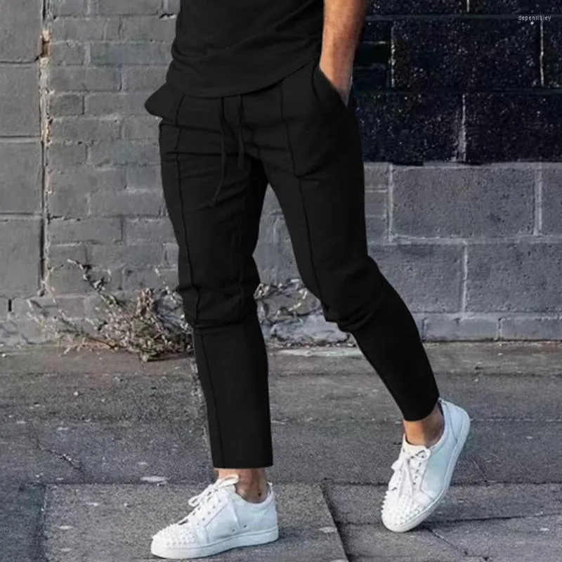 Pantaloni uomo sportivi clearance eleganti