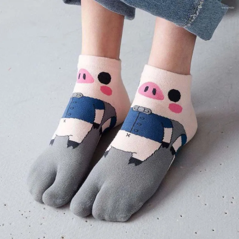 Women Socks Cartoon Pig Two Toe Thin Cotton Kawaii Harajuku Geta Ankel Low Tube
