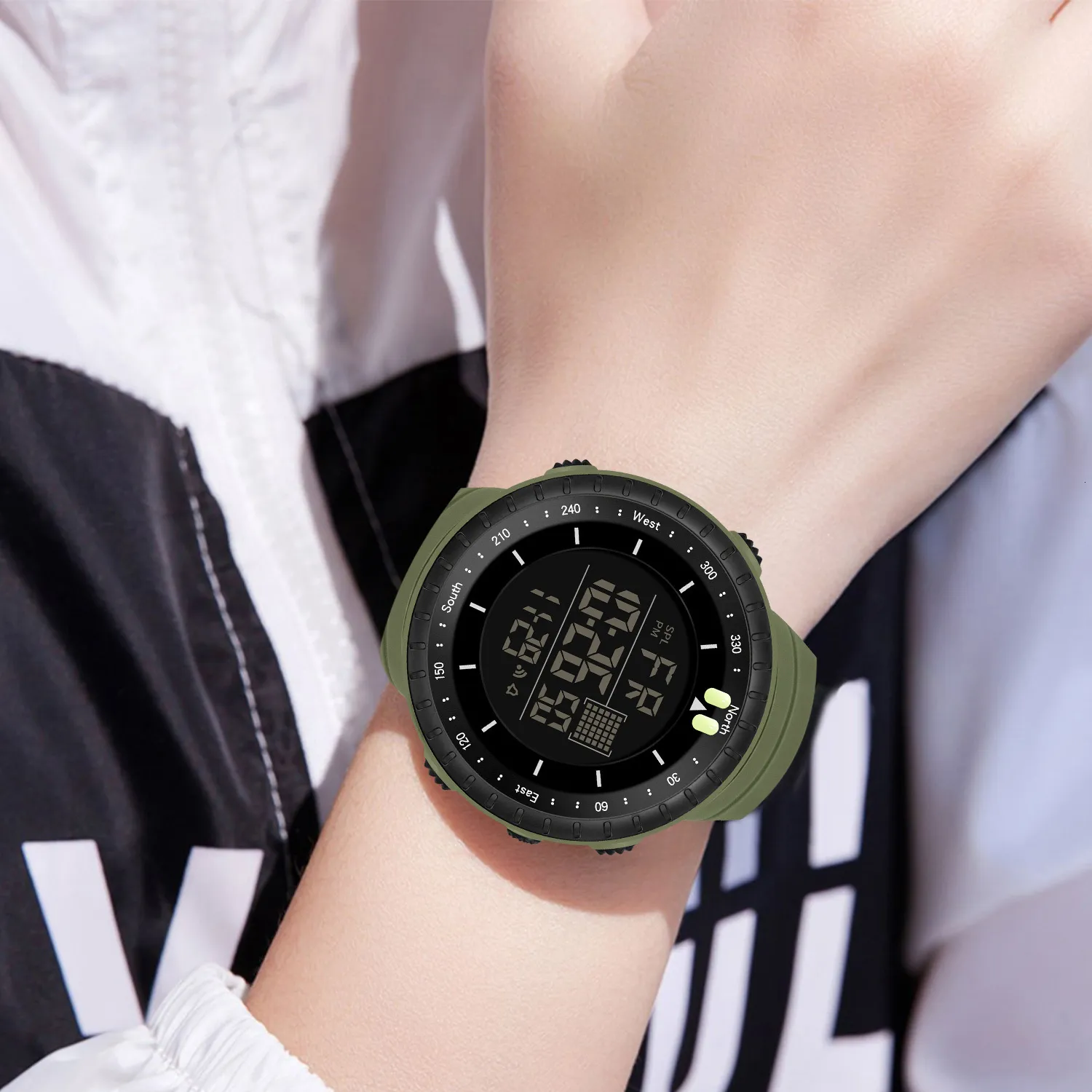 Digital sports watch mens 2025