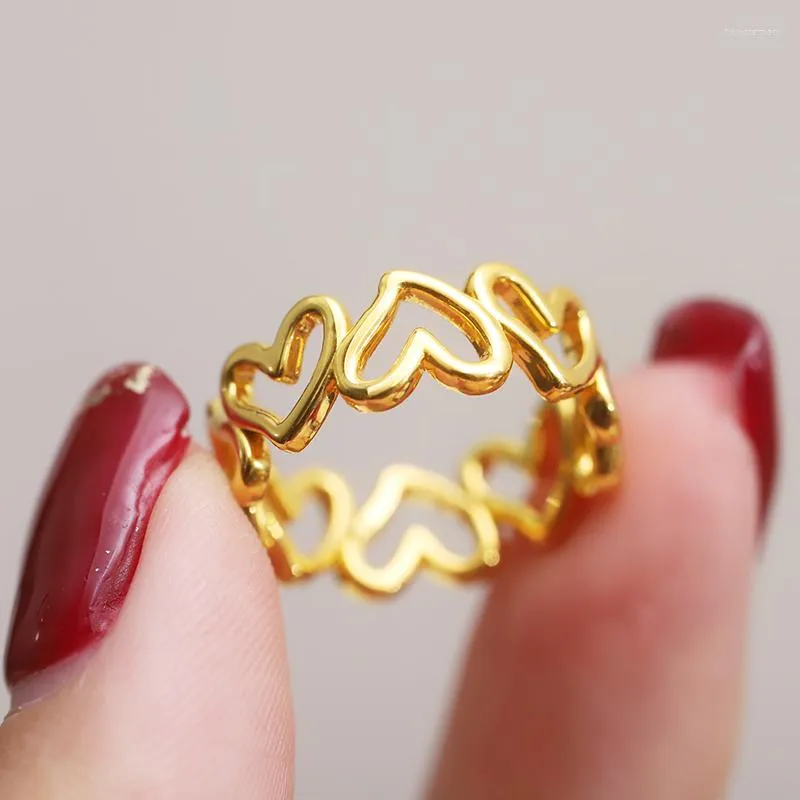 Custom Fingerprint Heart Signet Ring | Caitlyn Minimalist