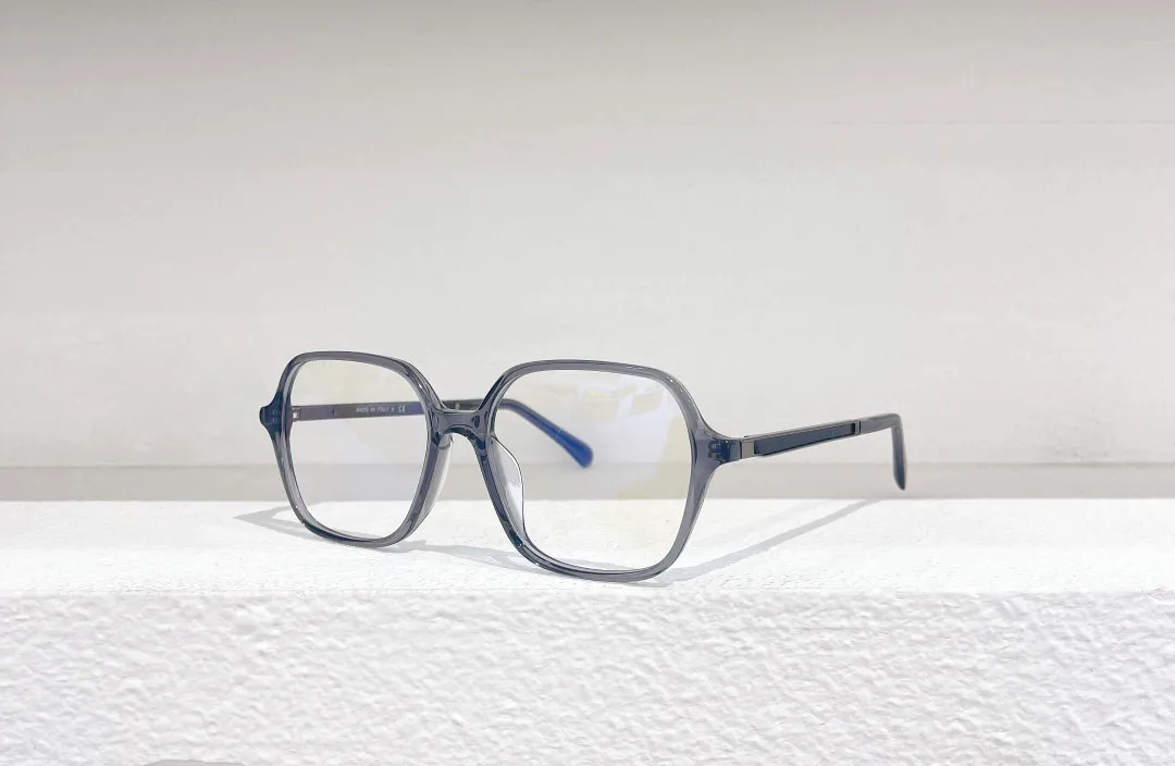 Hottest eyeglass frames top