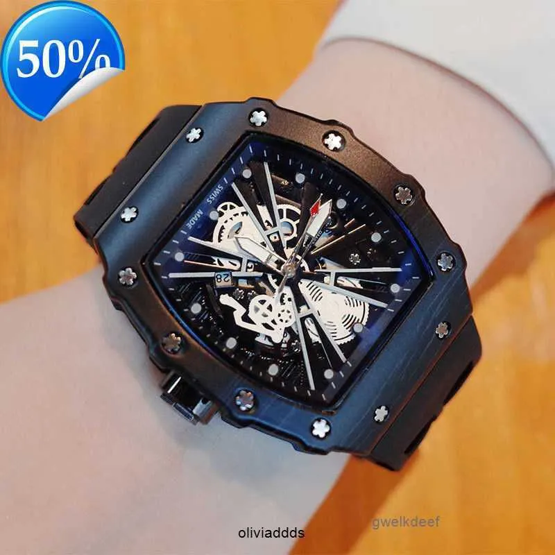 Limitowana edycja Projektantka Watche Watche Wysokiej jakości Automatyczny ruch mechaniczny Sapphire Diamond Waterproof Waterproof Watch Specjalny licznik M31B Z6KL