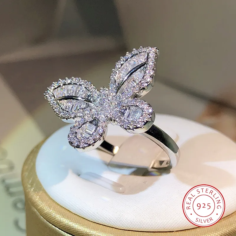 Anneaux de mariage 925 Sterling Silver Exquis Big Butterfly Blanc Zircon Anneau Plein De Diamants Pour Dames Bijoux Fête Cadeau D'anniversaire 230517