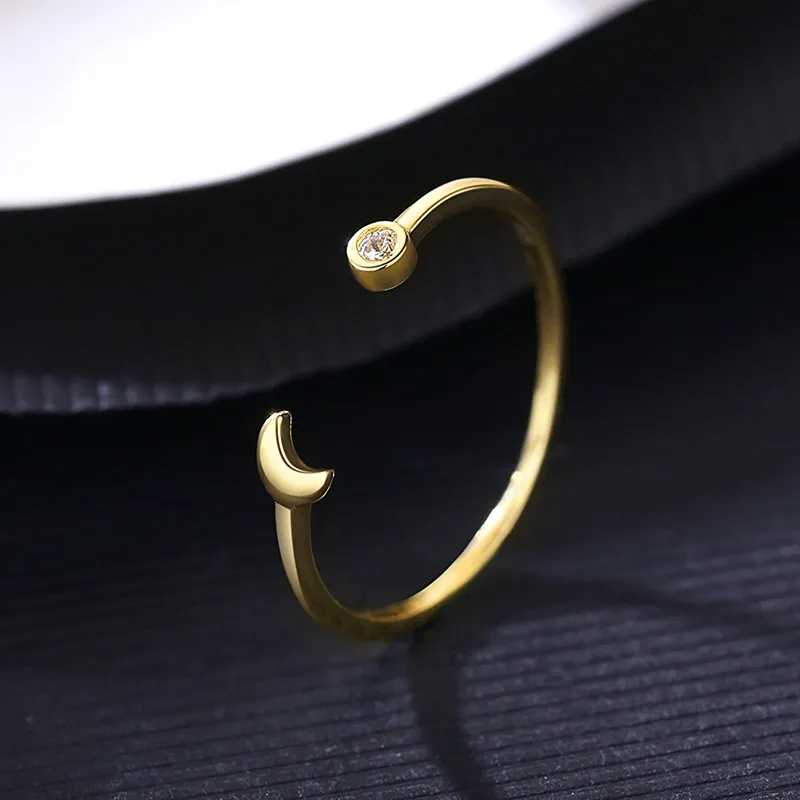 Charmigt märke 3A Zircon Moon Open Ring Women Fashion Luxury 18K Gold Plated Ring Female High End S925 Sterling Silver Ring Wedding Party Jewelry Gift Souvenir