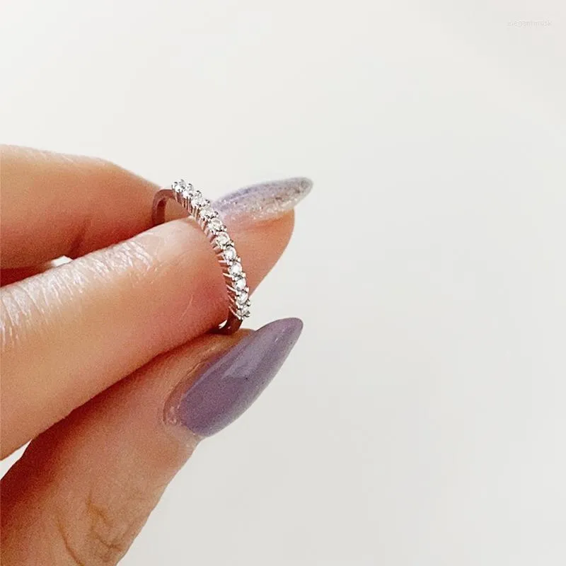 Anelli a grappolo Fasce di fidanzamento Moissanite da 0,22 carati Anello per l'eternità in argento sterling placcato platino da donna Promessa regalo di compleanno