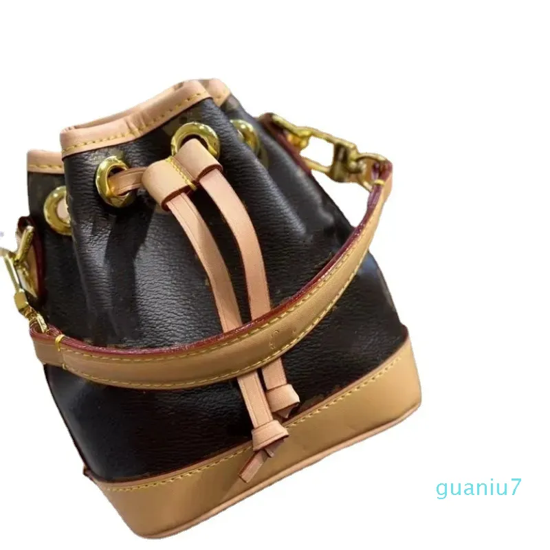 2023-Fashion Bag Female Draw Strap Borsa a secchiello portatile Ladies One Shoulder Personality Trend Borsa per telefono a tracolla