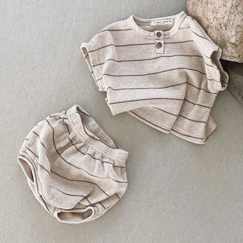 Clothing Sets born baby clothes boy casual western style striped short-sleeved T-shirt suit girl baby summer cotton triangle shorts suit 230517