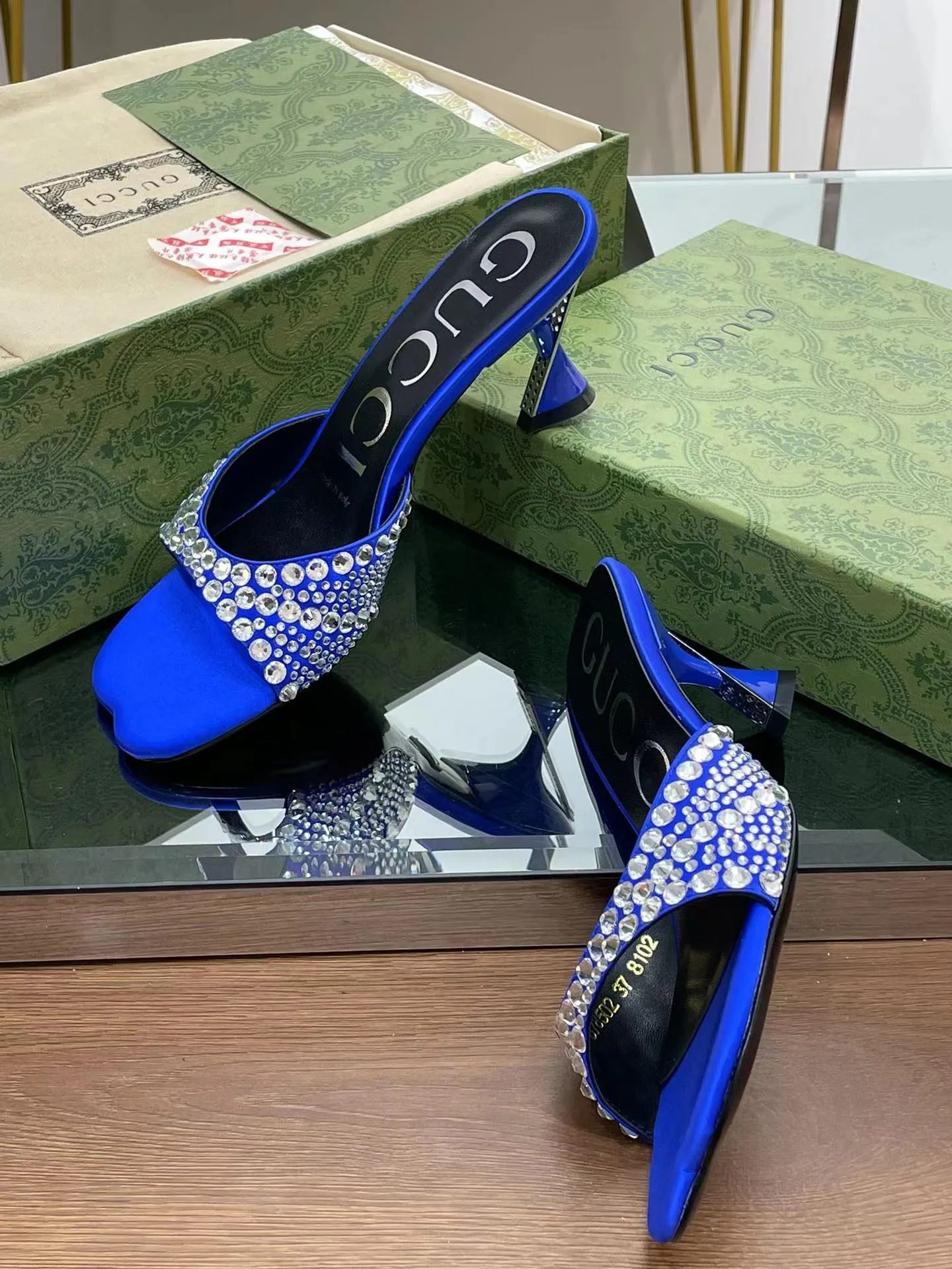 Gucci 2025 silk slipper