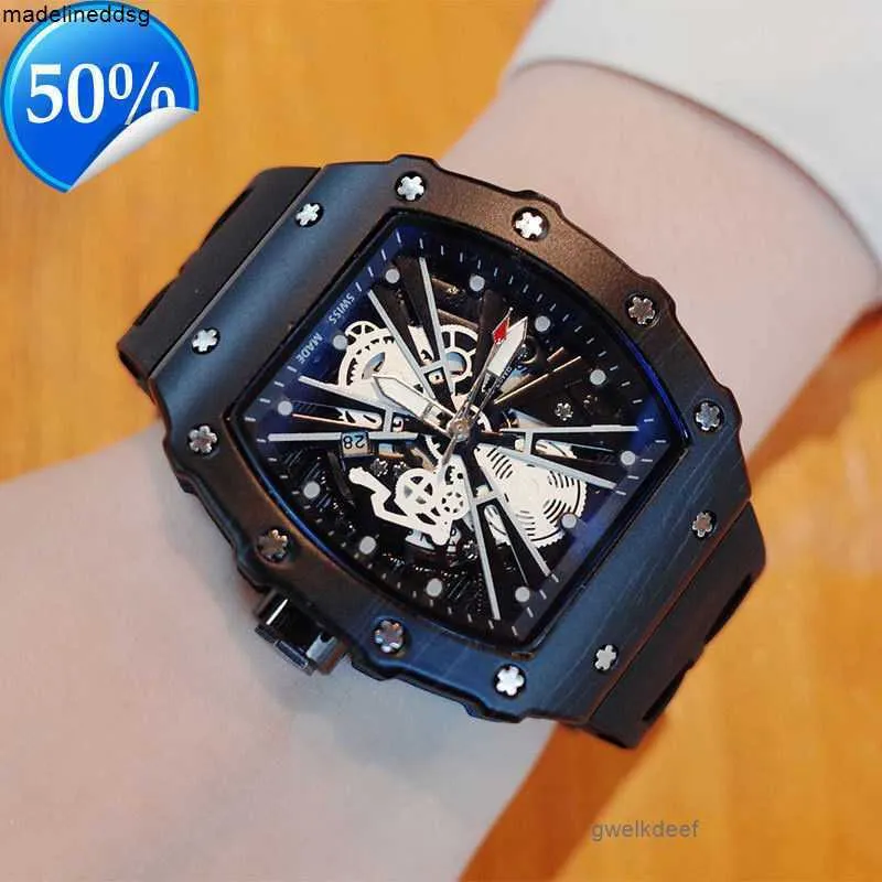 Édition limitée montres de créateurs de luxe pour femmes mouvement mécanique automatique de haute qualité saphir diamant montre de sport étanche compteur spécial M31B Z6KW