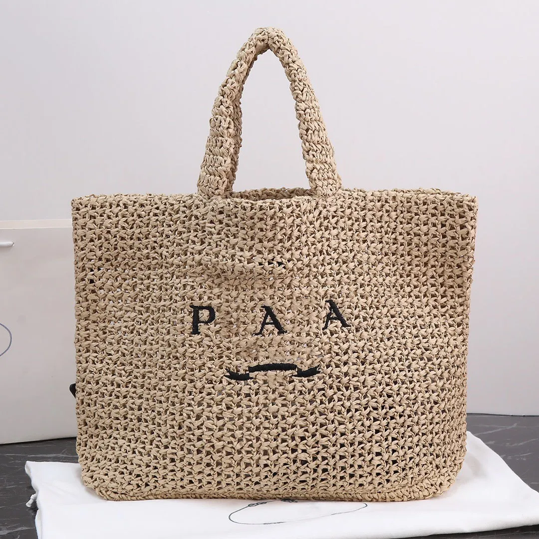 Designer strandväska Lyxdesign Dam flätad Raffia halmväska Stor kapacitet Casual Tote Handväska Hollow Summer Beach Vacation Axelväska