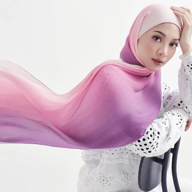 スカーフ女性イスラム教徒マレーシアフリルシフォンスカーフイスラムショールズヘッドウェアロングラッププリーツグラデーションカラープレーンヒジャーブ